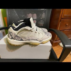 Jordan 11 snake skin